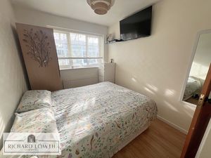 Bedroom- click for photo gallery